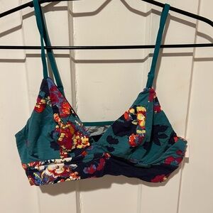 Anthropologie v neck bralette. Size medium